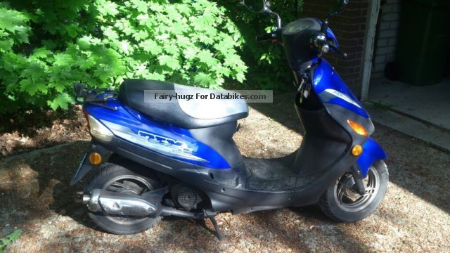 thumbnail image 2 of 10-Inch Variator Cover For ZHONGYU ZY50QT, BAOTIAN, REX RS450 50cc Scooters 2 of 9